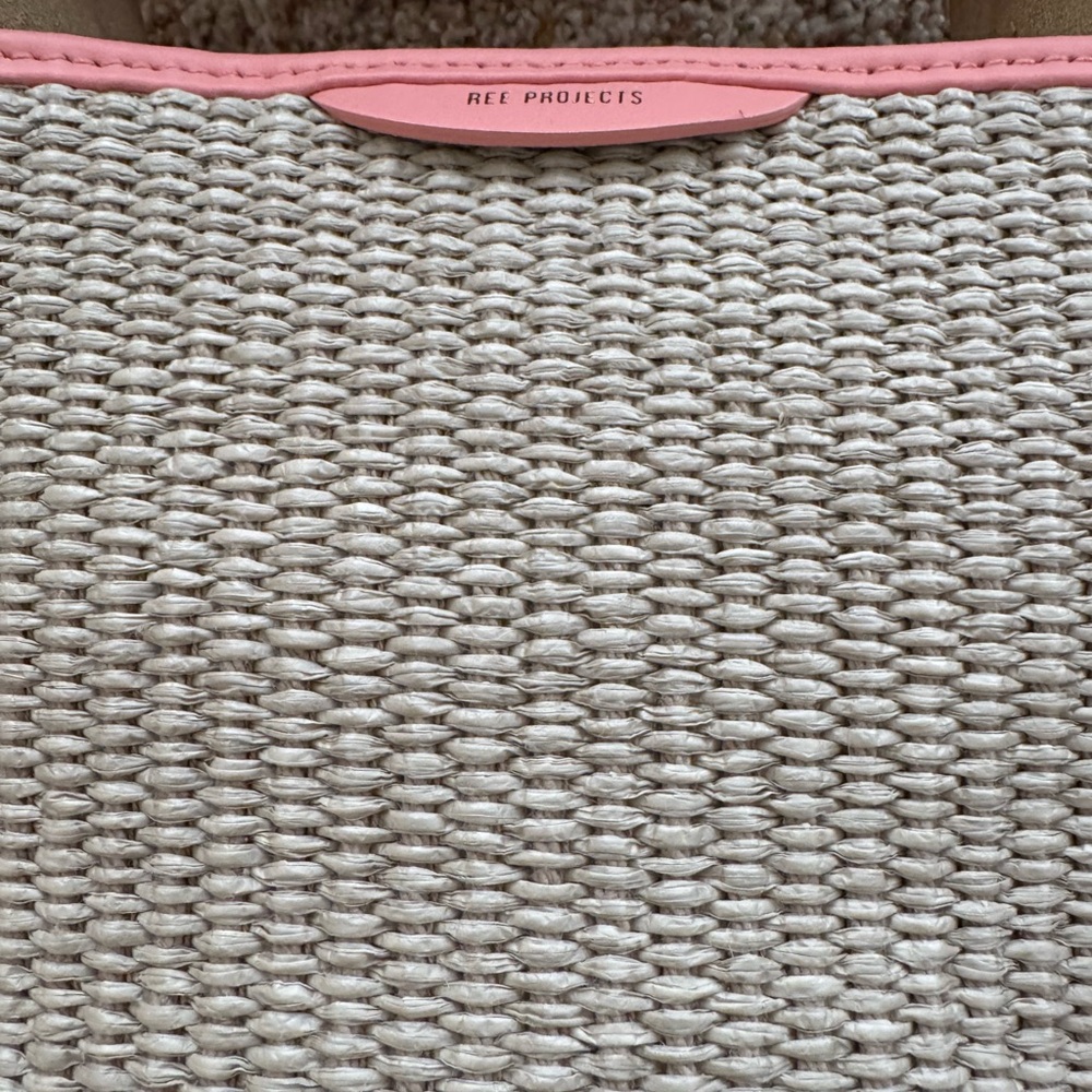 NIB Ree Projects Helene Hobo Mini Raffia Bag in Peach - Picture 8 of 14